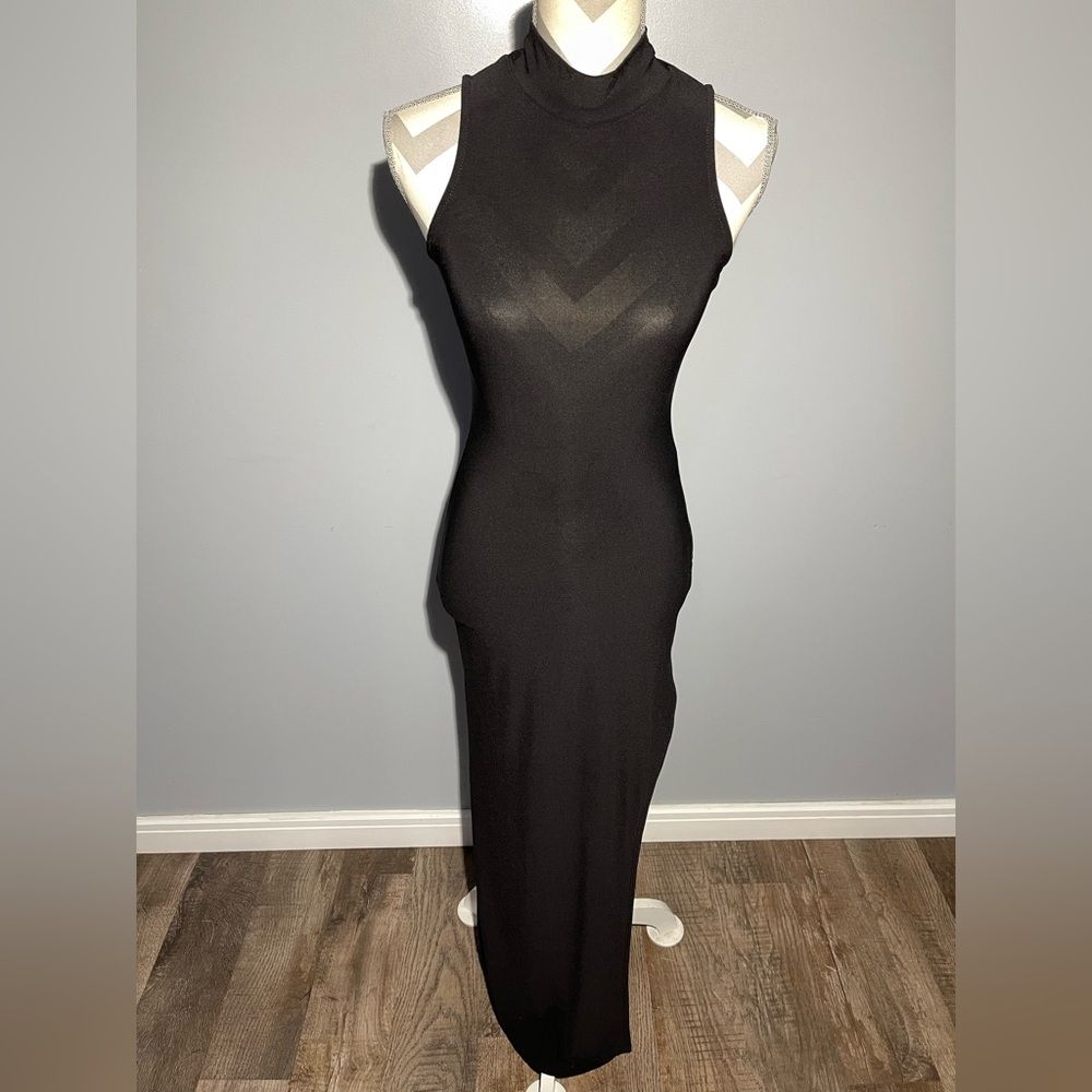 Windsor Black Sleeveless Maxi Dress